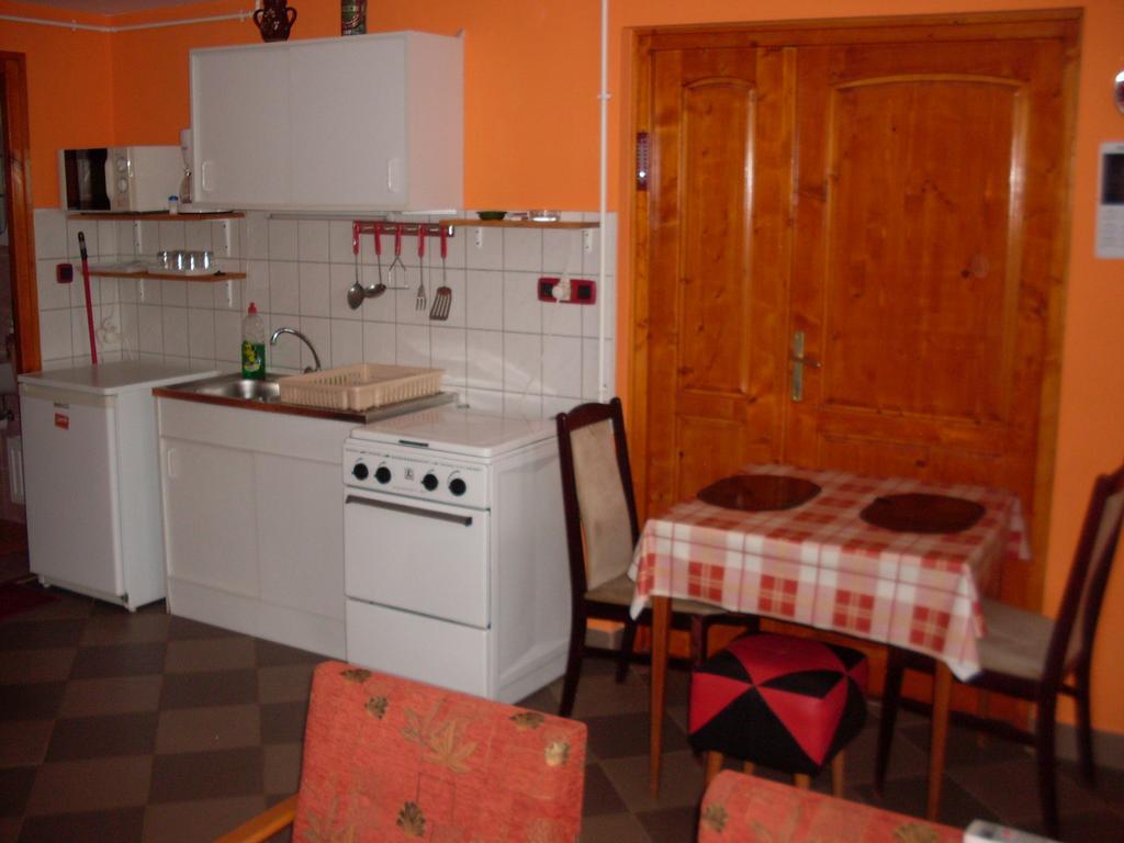 Lala Apartmanok Balatonboglár Екстериор снимка
